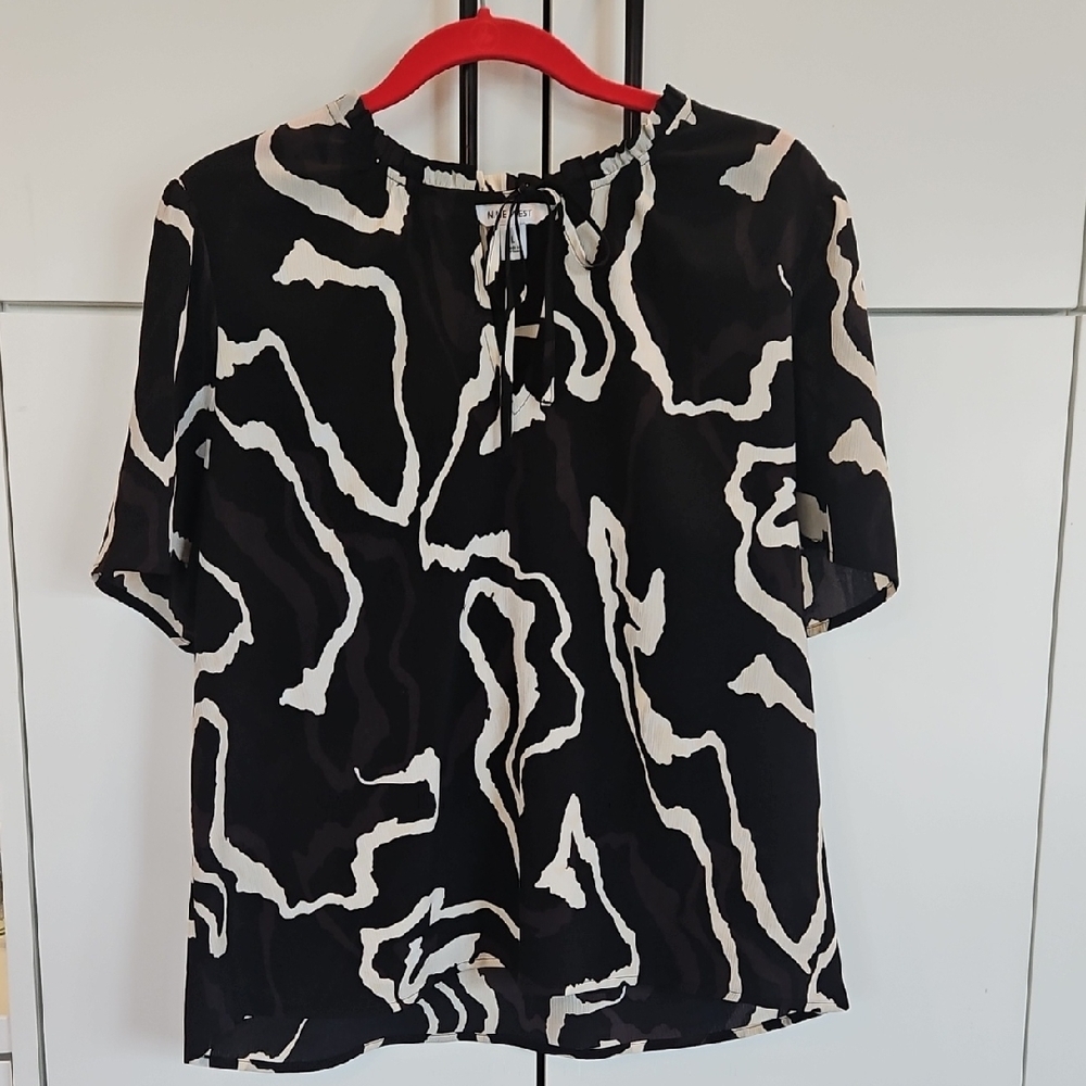 Nine West Black and Cream Abstract Blouse